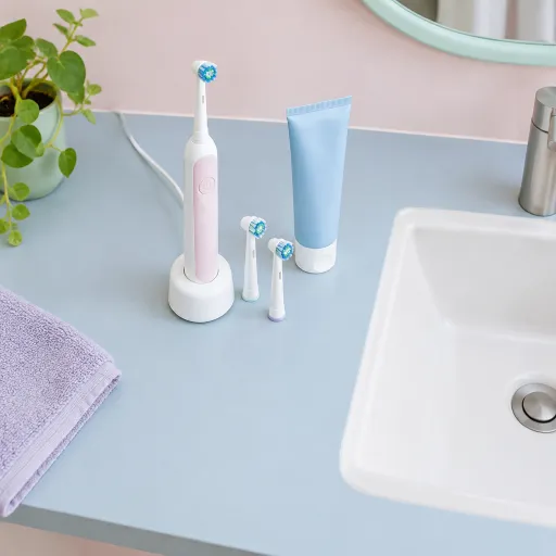 Exploring the Benefits of the Oral-B iO4 Electric Toothbrush