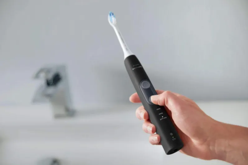 ProtectiveClean 5300 Rechargeable Electric Toothbrush, with Pressure Sensor, 3 Cleaning Modes, SmarTimer and QuadPacer, with 2 Bonus Brush Heads, Travel Case, Black, Model HX6423/34 Black, White