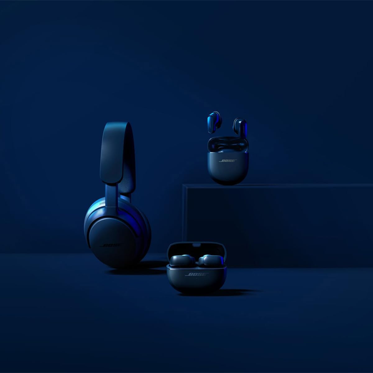 Bose QuietComfort Ultra Wireless Noise Cancelling In-Ear Earbuds, Bluetooth Noise Cancelling Earbuds with Spatial Audio and World-Class Noise Cancellation, Lunar Blue - Limited Edition